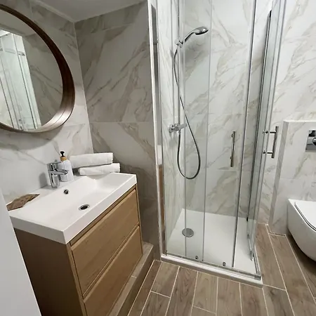 Renovated Seaside In The Heart Of Apartment *